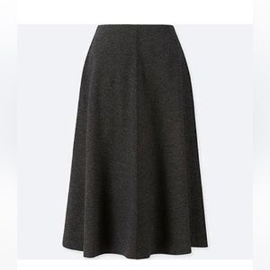 Uniqlo mixed wool midi skirt size S new without tag